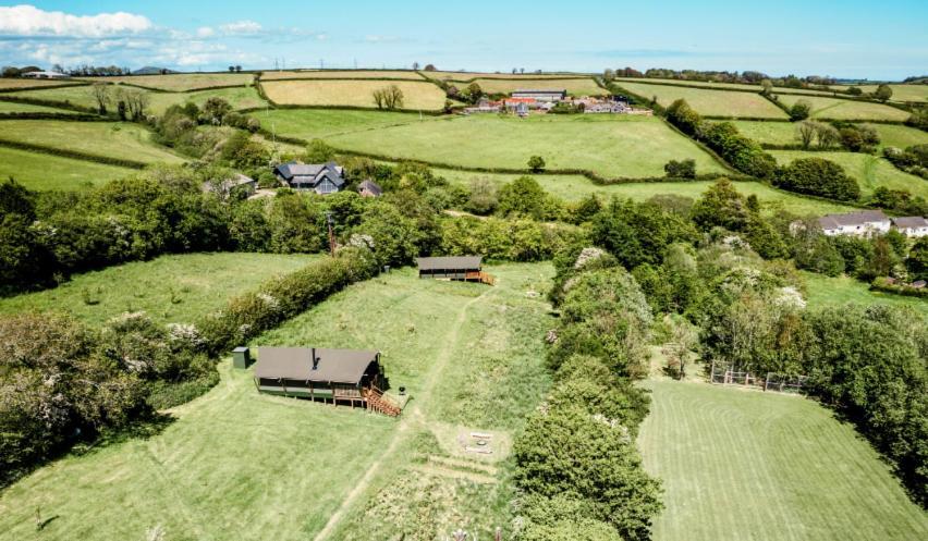 Brackenhill Glamping - Safari Tent With Hot Tub - Sleeps 6 Ivybridge Exterior photo